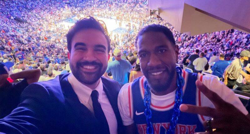 Mamdani quietly attends Knicks game â sitting in section where tickets cost around $700 or more